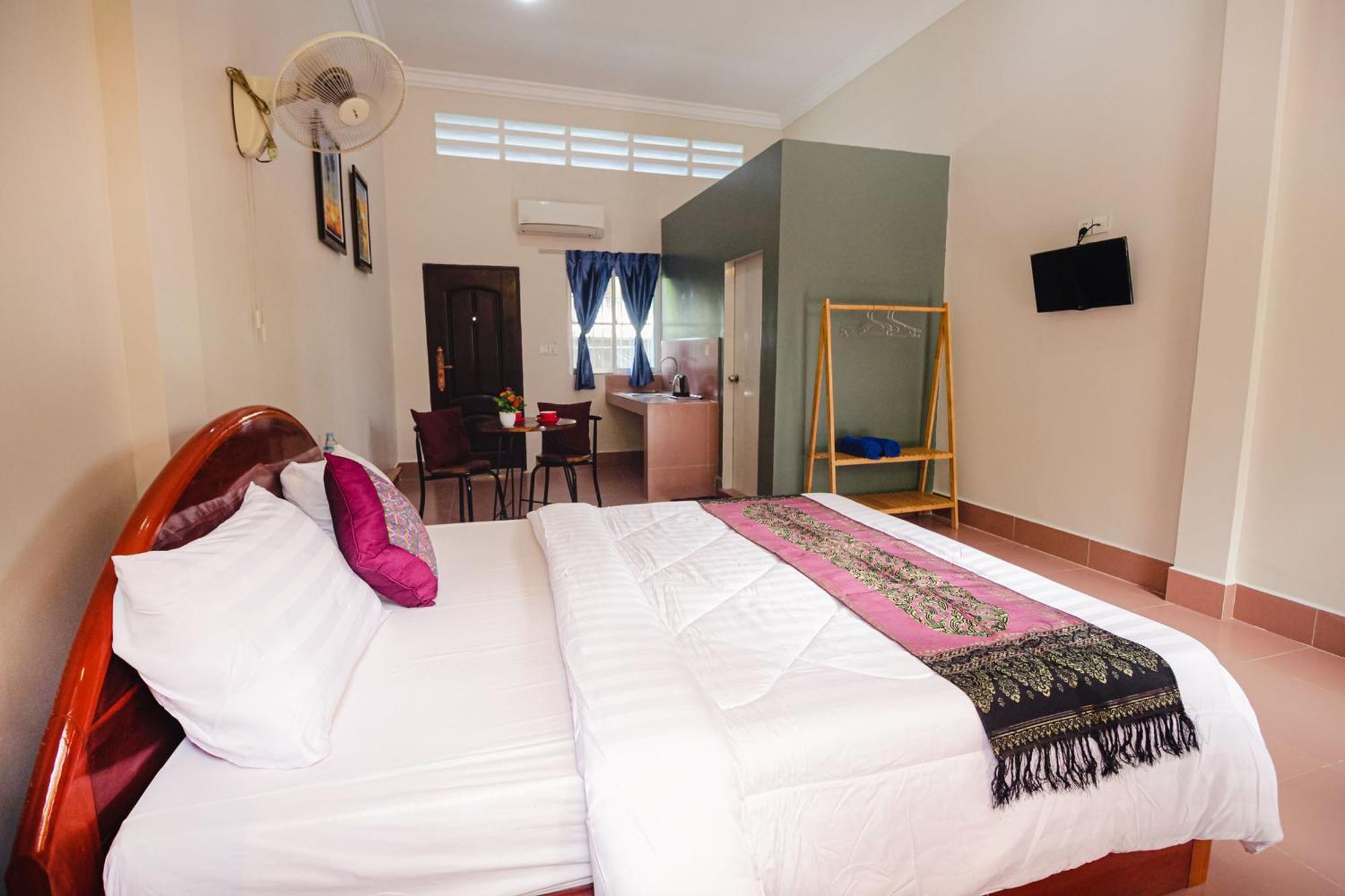 Lea'S Guesthouse And Restaurant Kampot Exterior foto